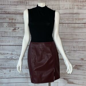 Mangopop faux leather mini skirt with side slit wine red size medium